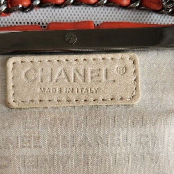 Chanel Framed Clutch with Chain Ruched Red Lambskin Polished Ruthenium Hardware. - Picture 2 of 7